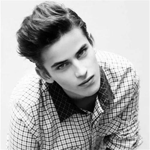 美男欧美小男孩视频,美男视频引网友热议