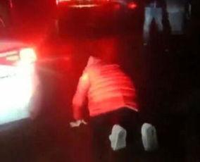 欧美女生磕头视频,传统礼仪与现代文化的碰撞